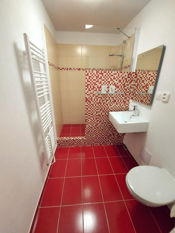 The Meetinka Apartments Jesenik Luaran gambar